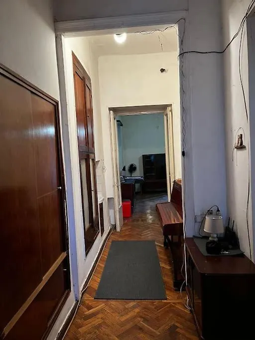 Apartment Is In Old טביליסי