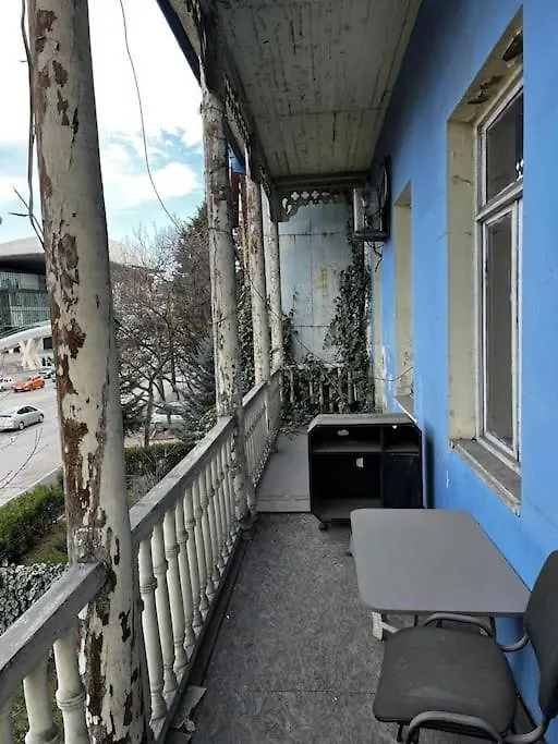 Apartment Is In Old טביליסי