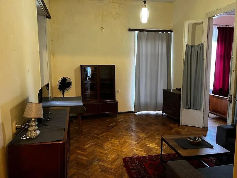 Apartment Is In Old טביליסי